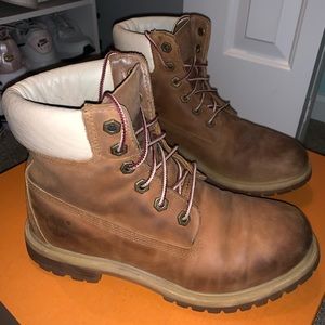 TIMBERLAND BOOTS